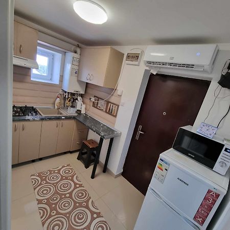 Apartament Cu 2 Dormitoare - Madalina Corabia Exteriör bild